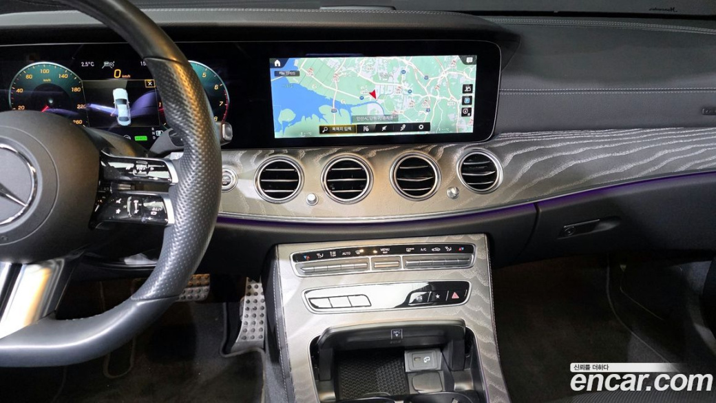 Mercedes-Benz E-Class E350 4MATIC AMG Line, 2022
