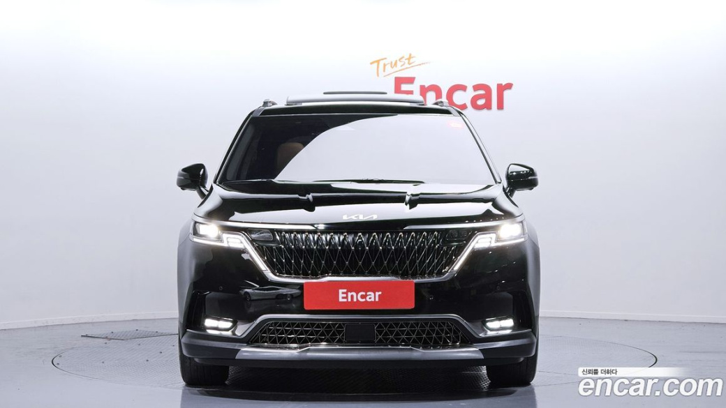 Kia Carnival 7-Seater Signature, 2023