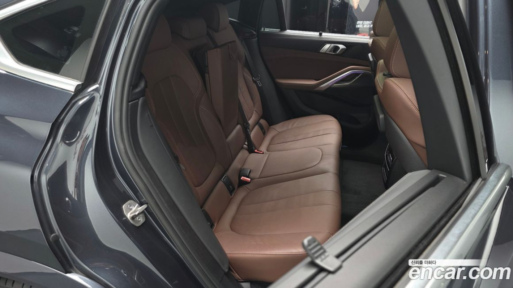 BMW X6 xDrive40i M Sport, 2022