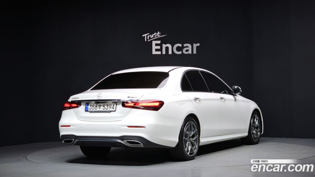 Mercedes-Benz E-Class E220d 4MATIC AMG Line, 2023