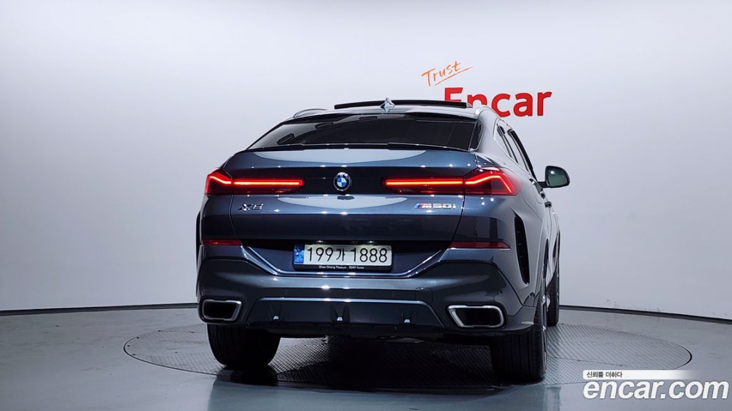 BMW X6 xDrive40i M Sport, 2022