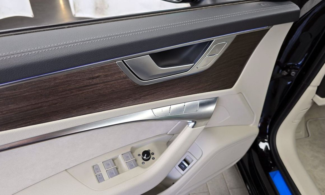 Audi A6 45 TFSI Premium, 2025