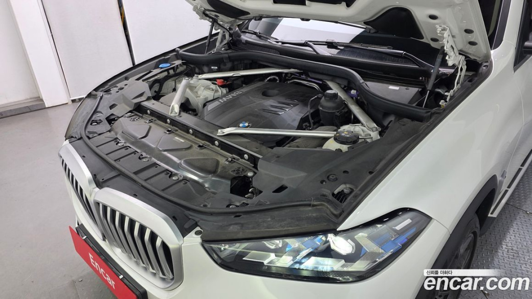 BMW X5 xDrive 40i xLine, 2024