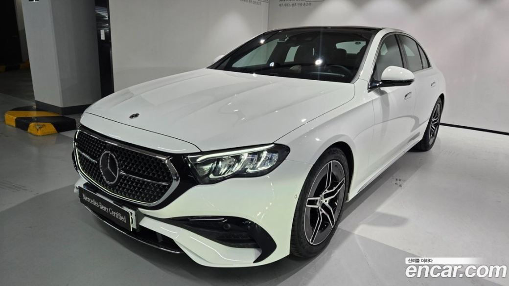 Mercedes-Benz E-Class E200 AMG Line, 2026