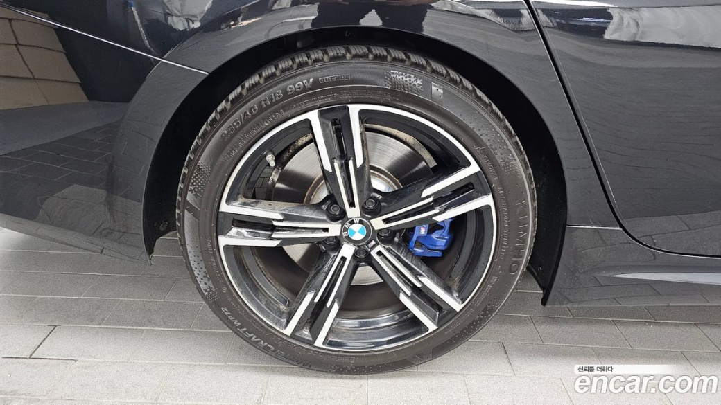 BMW 3-Series 320i M Sport, 2023