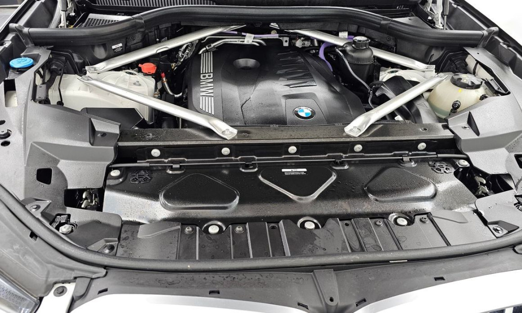 BMW X5 xDrive 40i M Sport, 2025