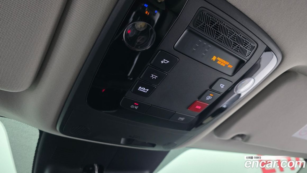Kia Carnival 9-Seater Prestige, 2025