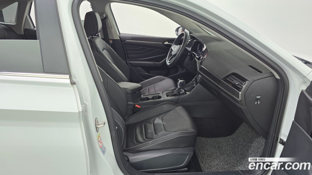 Volkswagen Jetta 1.5 TSI Prestige, 2023