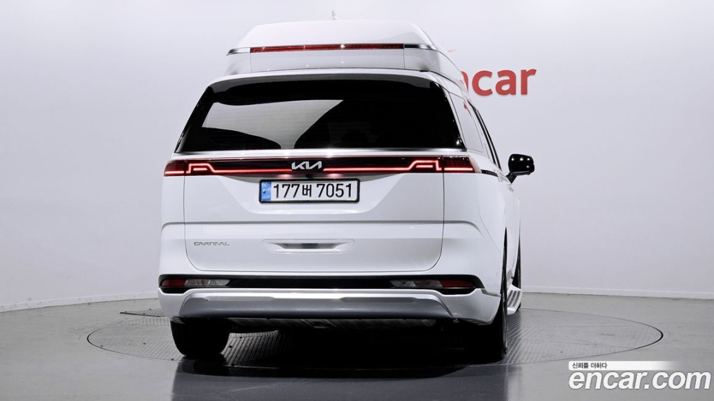 Kia Carnival 9-Seater Hi-Limousine, 2023