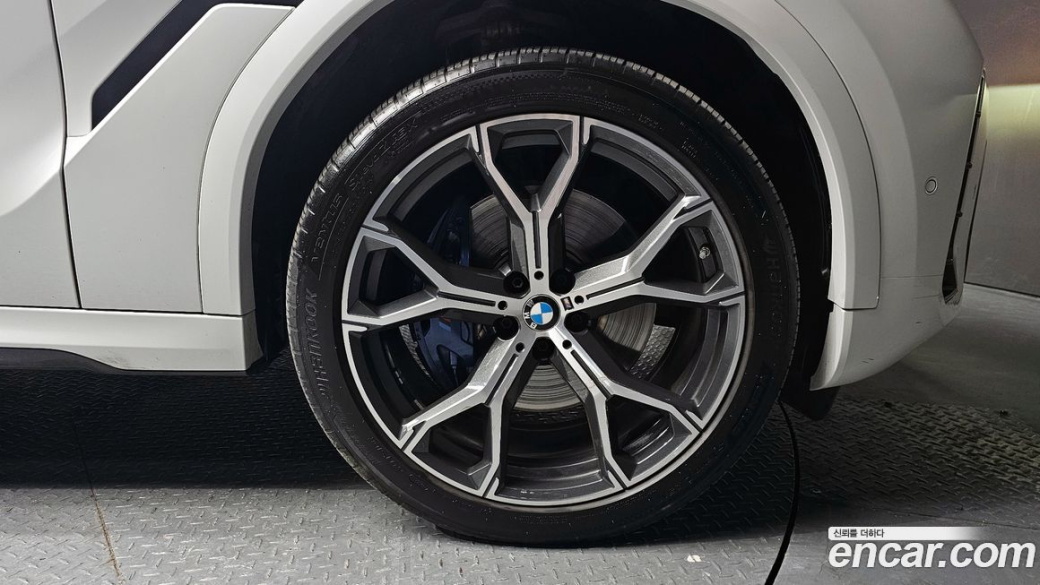 BMW X6 xDrive30d M Sport, 2024