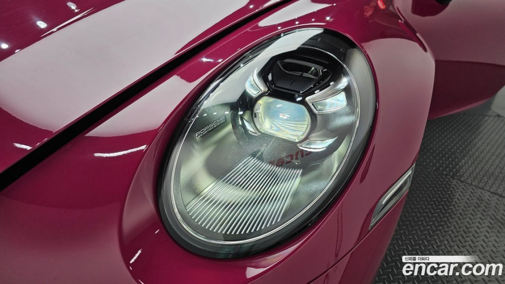 Porsche 911 Carrera Cabriolet, 2024