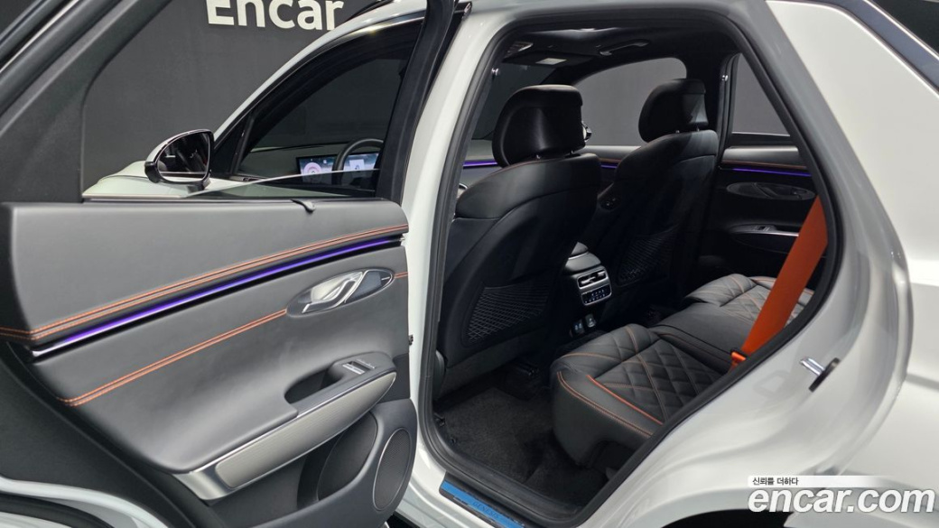 Genesis GV70 2.5T Gasoline AWD, 2025