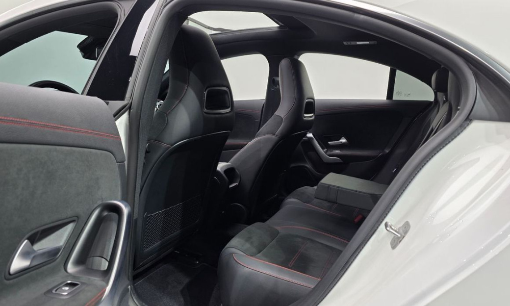 Mercedes-Benz CLA-Class CLA250 4MATIC, 2024