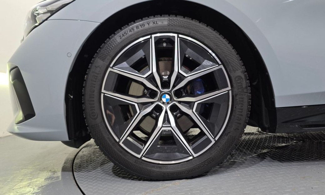BMW 5-Series 520i M Sport, 2024