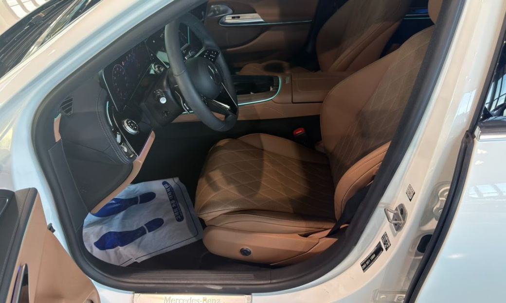Mercedes-Benz E-Class E450 4MATIC, 2024