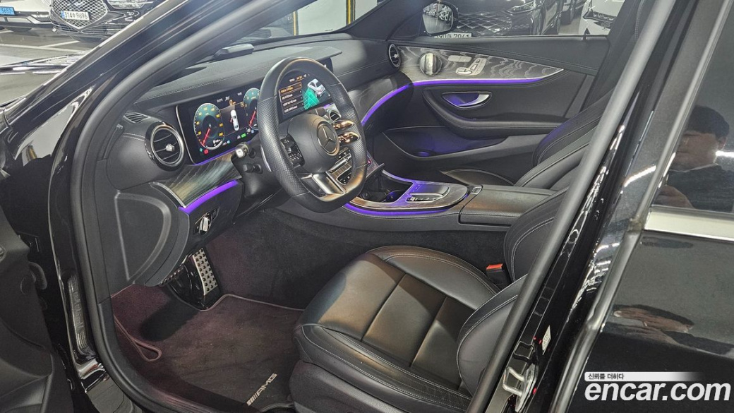 Mercedes-Benz E-Class E350 4MATIC AMG Line, 2021