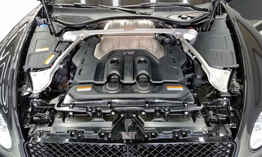 Bentley Continental 4.0 GTS, 2024