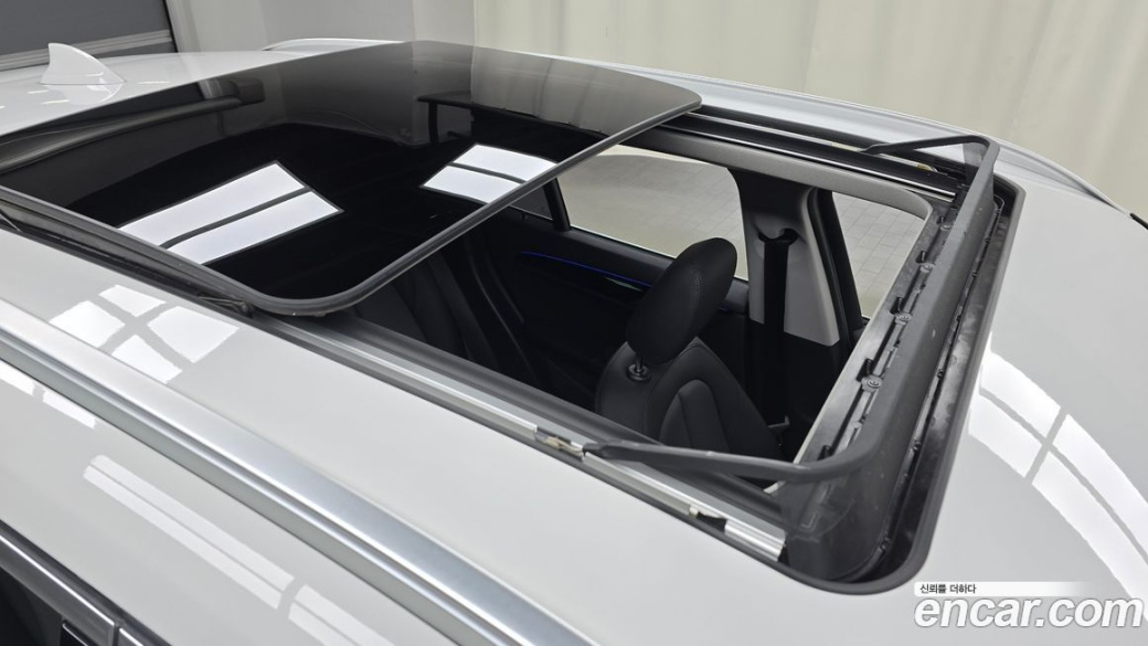 BMW X1 xDrive 20i xLine, 2022