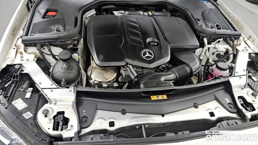 Mercedes-Benz E-Class E220d 4MATIC Exclusive, 2023
