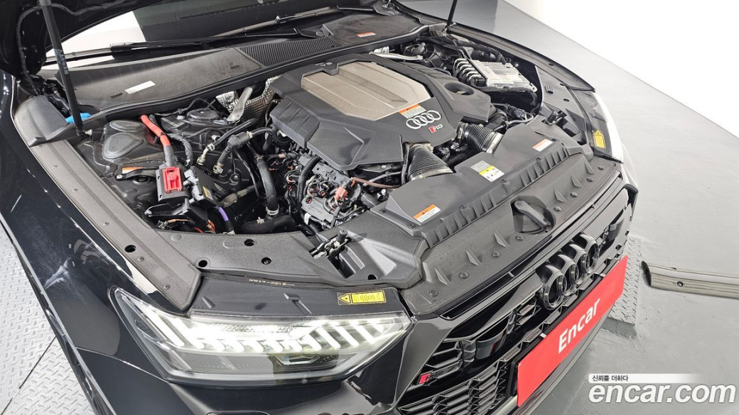 Audi RS7 4.0 TFSI Quattro Performance, 2025