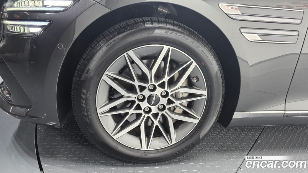 Genesis G80 Gasoline 2.5 Turbo AWD, 2025
