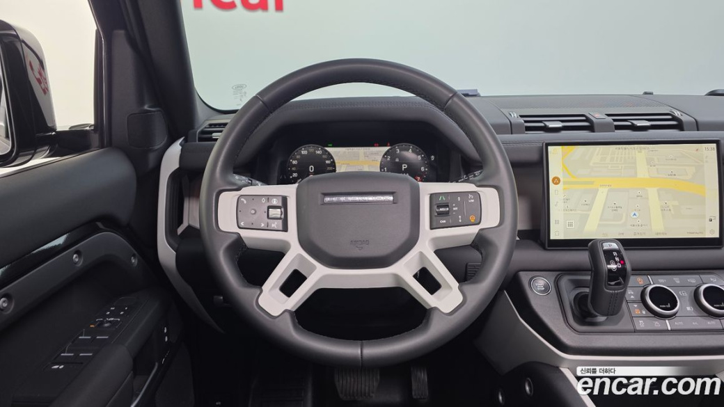 Land Rover Defender 130 P400 X-Dynamic HSE, 2025