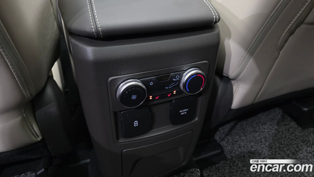 Ford Explorer 3.0 Platinum 4WD, 2022