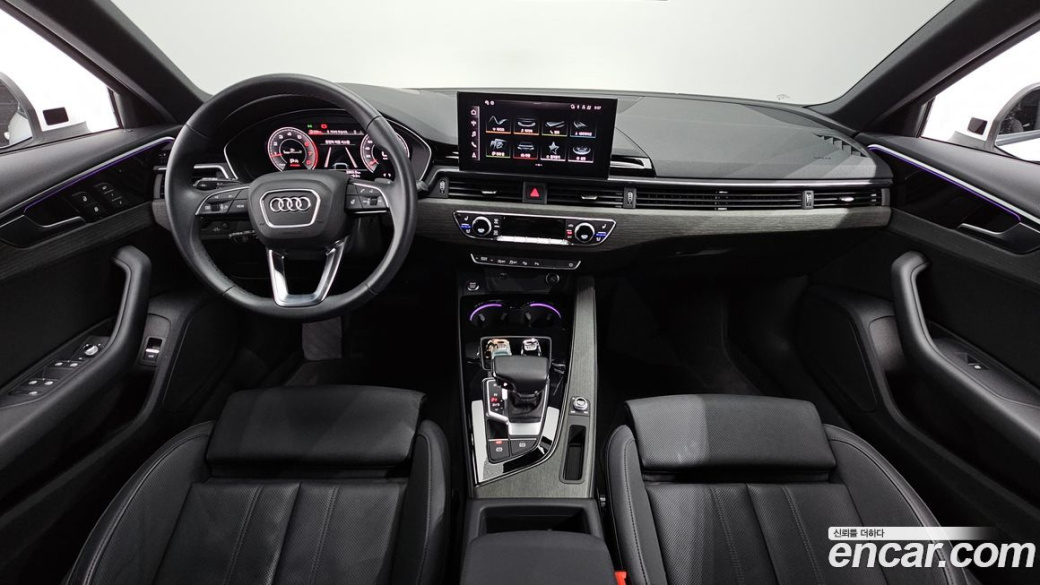 Audi A4 40 TFSI Premium, 2023