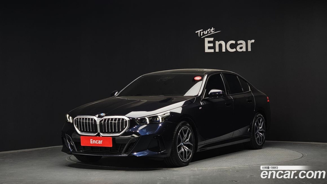 BMW 5-Series 520i M Sport, 2025