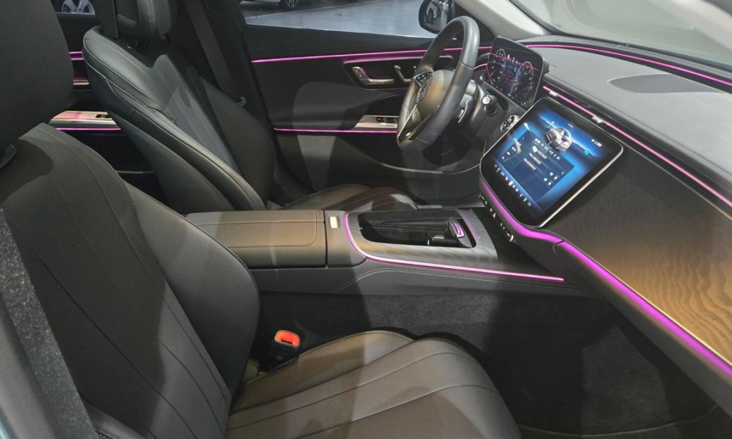 Mercedes-Benz E-Class E200 Avantgarde, 2025