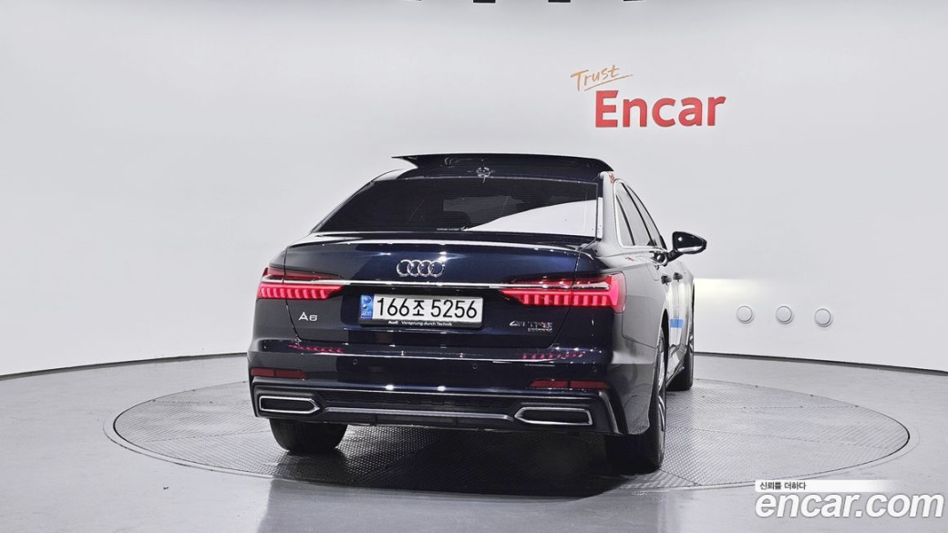 Audi A6 45 TFSI Quattro Premium, 2022