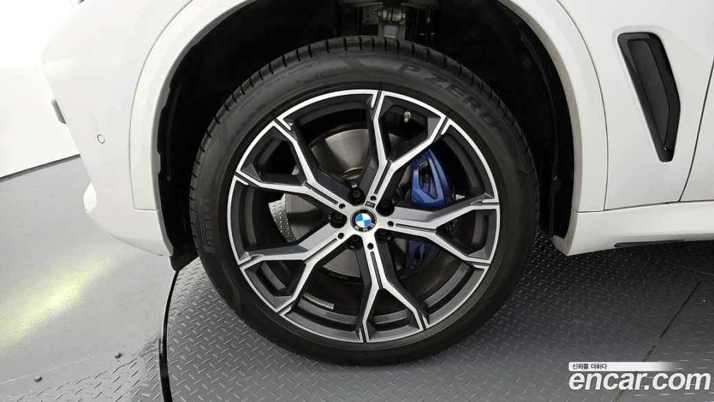 BMW X5 xDrive 40i M Sport, 2023