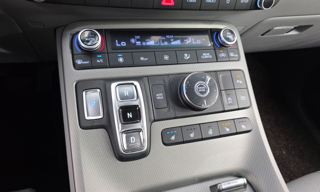 Hyundai Palisade Diesel 2.2 2WD, 2024