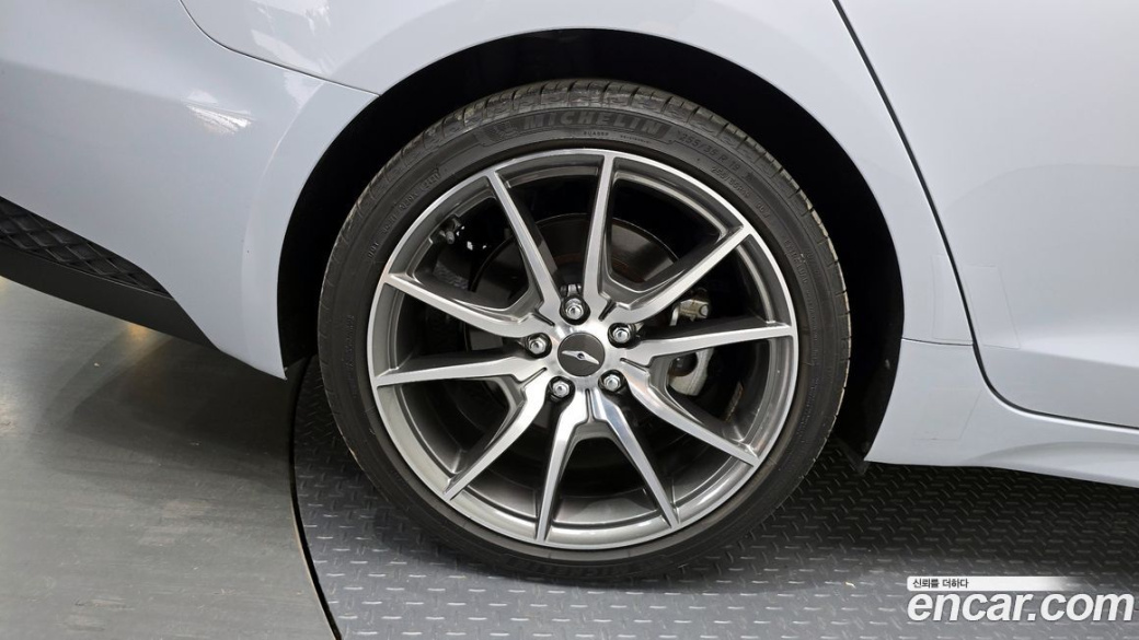 Genesis G70 Gasoline 2.0T 2WD, 2021