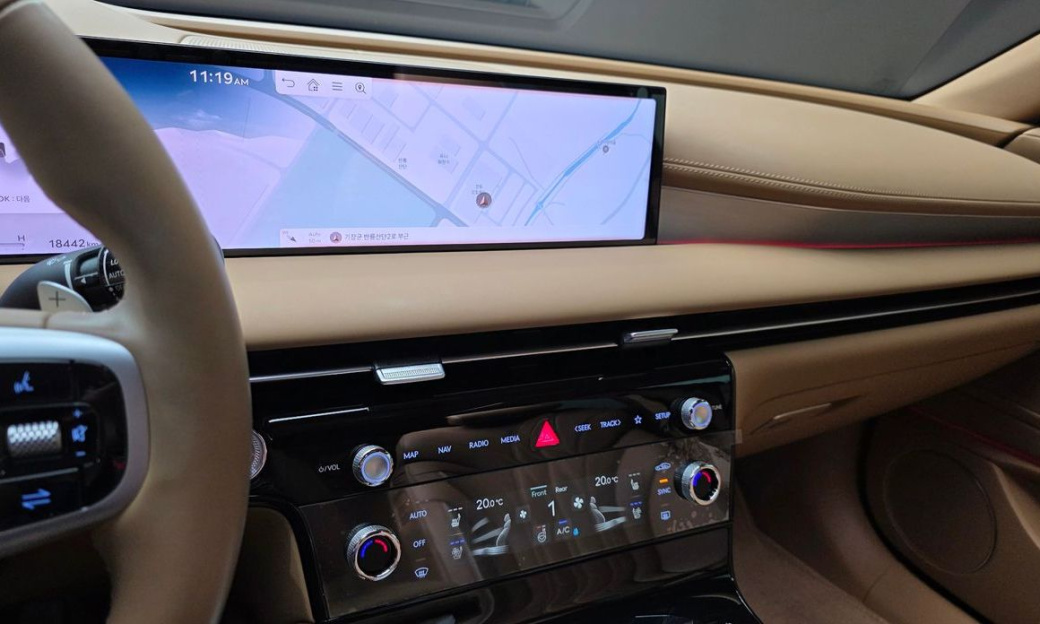 Genesis G80 Gasoline 2.5 Turbo 2WD, 2025