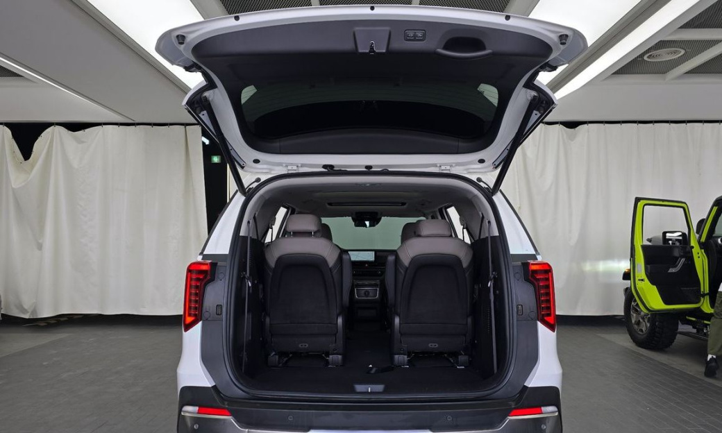 Kia Carnival 9-Seater Noblesse, 2025