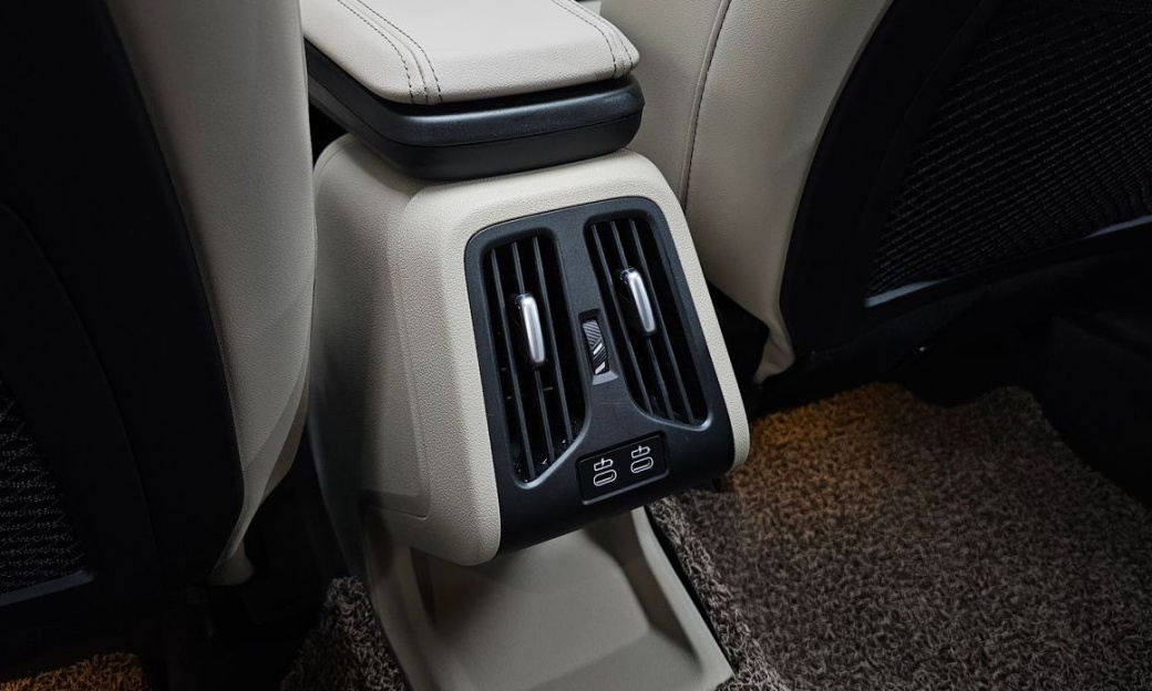 BMW X1 sDrive 18d xLine, 2024