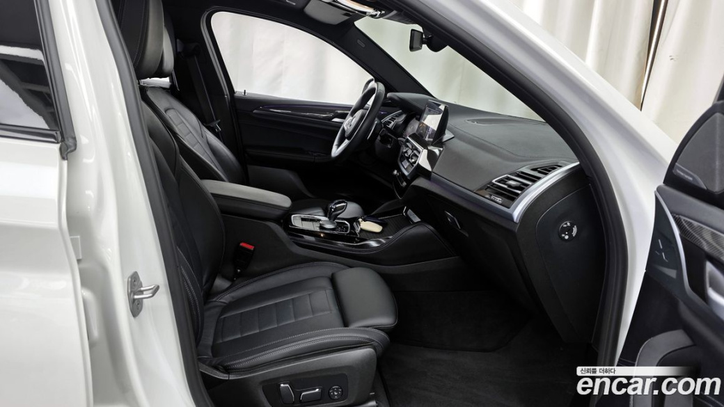 BMW X4 xDrive20i M Sports Pro, 2025