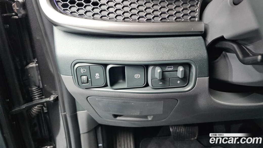 Kia Tasman 2.5T Gasoline 4WD, 2026