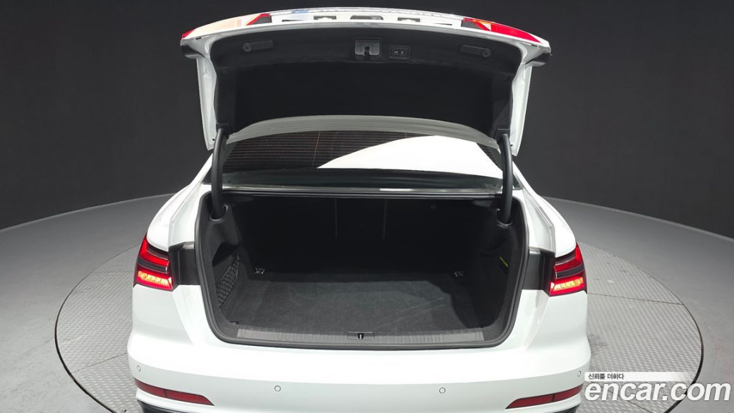 Audi A6 45 TFSI Quattro Premium, 2023