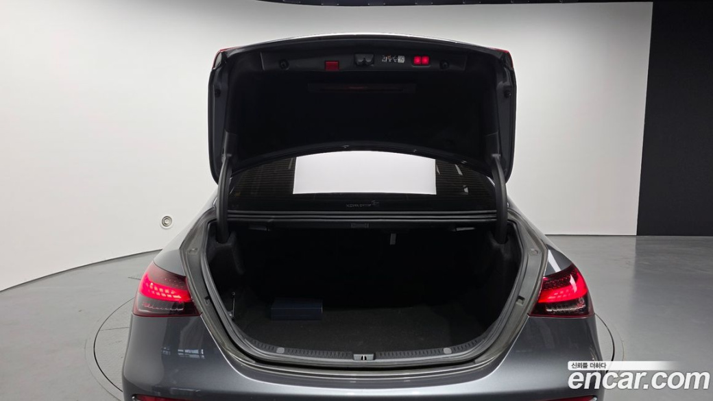 Mercedes-Benz E-Class E250 Exclusive, 2023