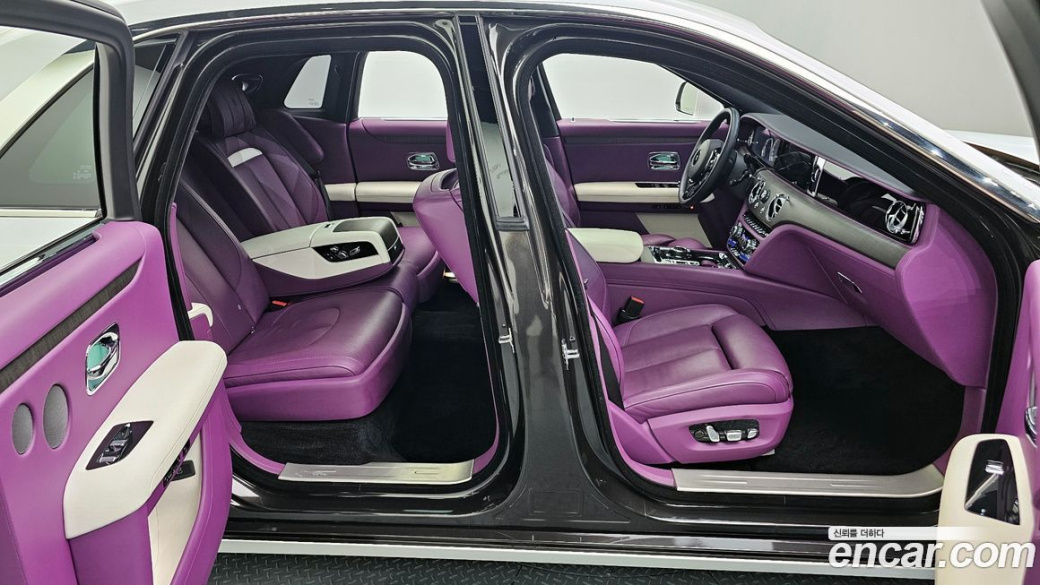 Rolls-Royce Ghost 6.7 V12, 2023