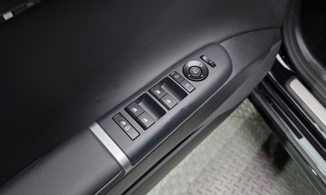 Hyundai Grandeur 2,5 Gasoline 2WD, 2024