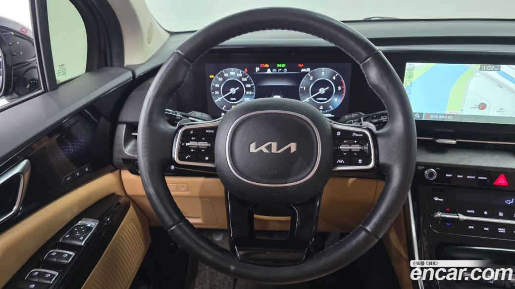 Kia Carnival 9-Seater Signature, 2023