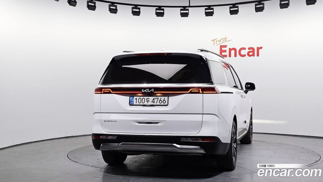 Kia Carnival 9-Seater Noblesse, 2023