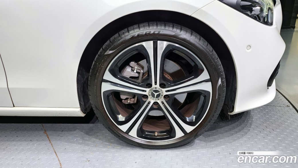 Mercedes-Benz C-Class C300 4MATIC Avantgarde, 2023