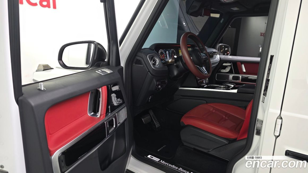 Mercedes-Benz G-Class G400d, 2023