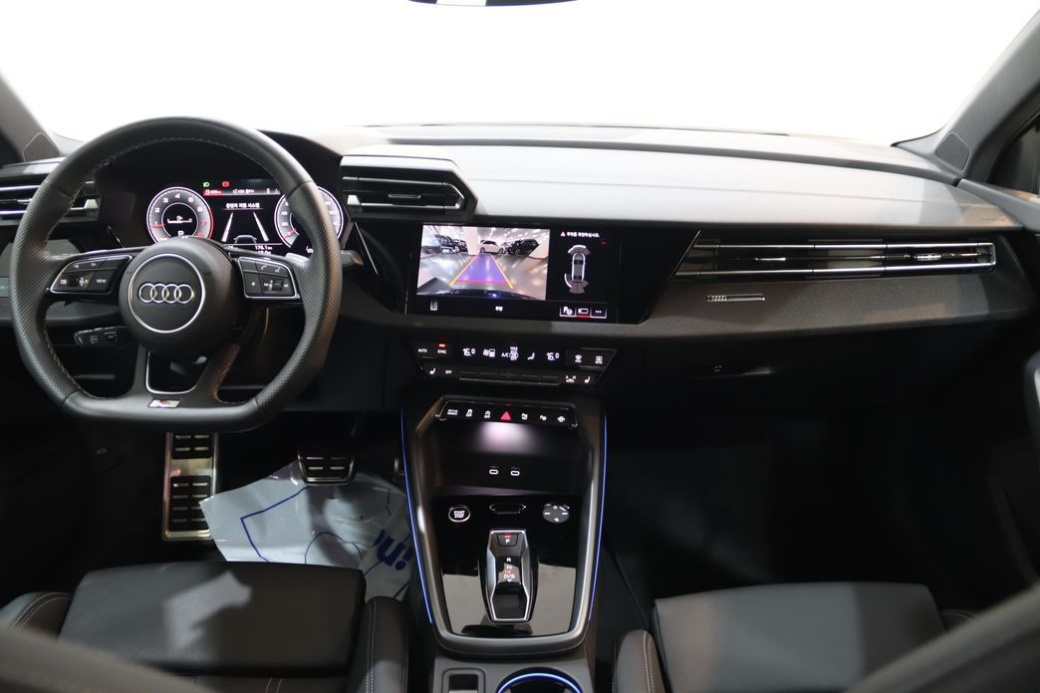 Audi A3 40 TFSI Premium, 2025