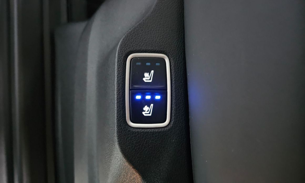 Hyundai Staria 4WD Lounge 9-Seater, 2022