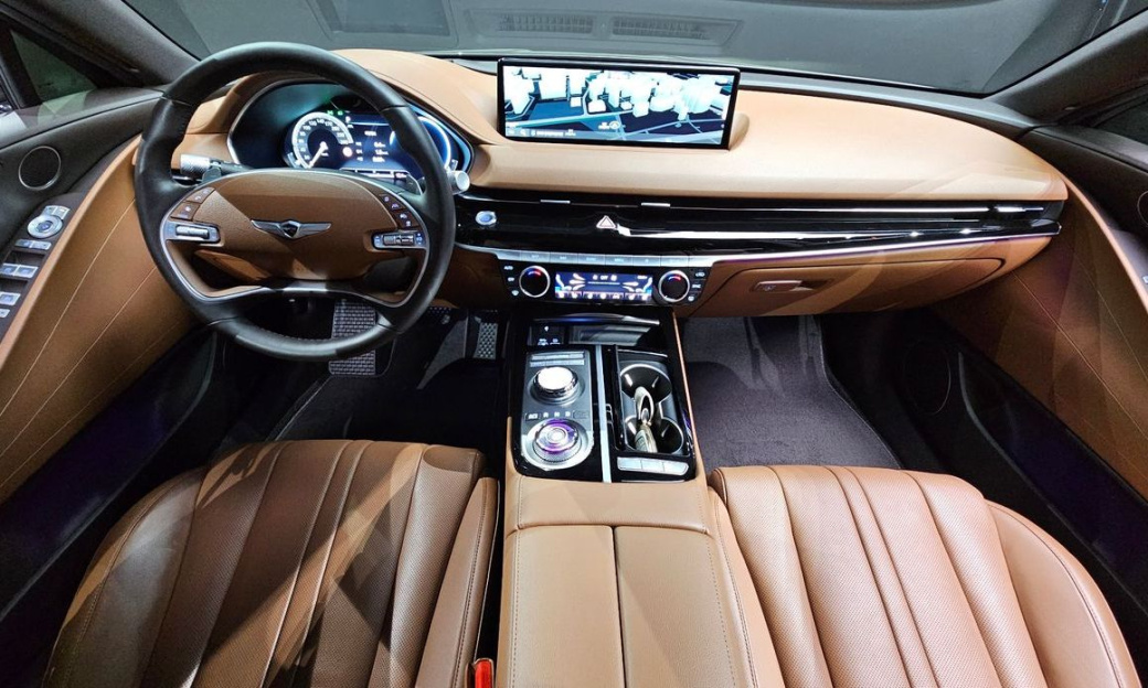 Genesis G80 Gasoline 2.5 Turbo 2WD, 2024
